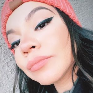 Meet your Posher, Krystal